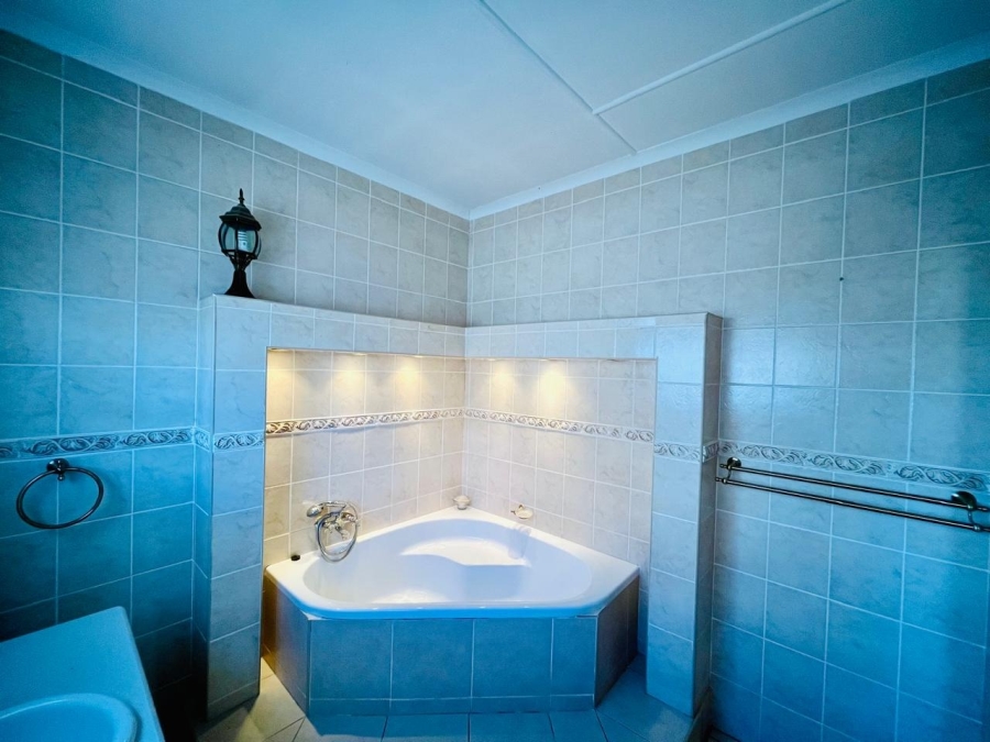 3 Bedroom Property for Sale in Wilkoppies North West